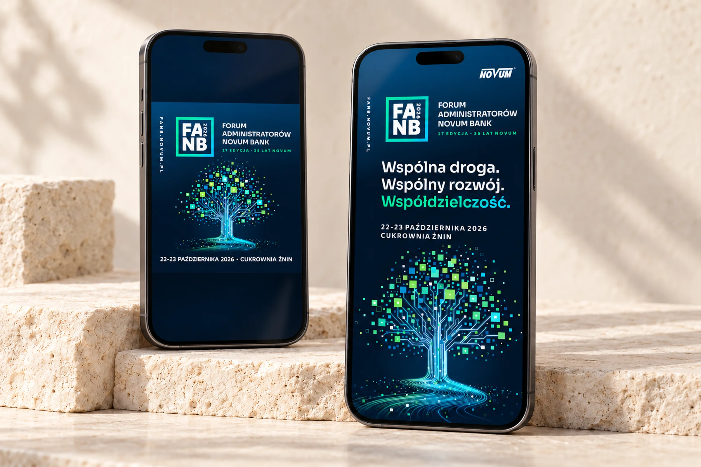 Dwa telefony z grafikami promującymi FANB 2026: kwadratowy post i pionowy plakat z cyfrowym drzewem